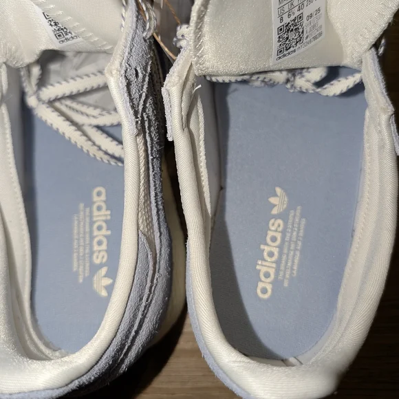 Adidas Atlanta W Retro Running Shoes in Off-White/Wonder Blue/Silver Violet sz 8 - Picture 9 of 13